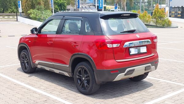 MARUTI VITARA BREZZA ZDI+ DUAL TONE - Image 3