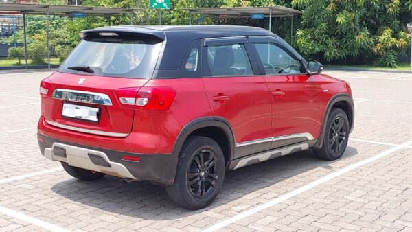 MARUTI VITARA BREZZA ZDI+ DUAL TONE - Image 4