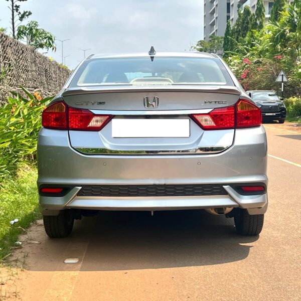 HONDA CITY 1.5 V MT(I-VTEC) - Image 5
