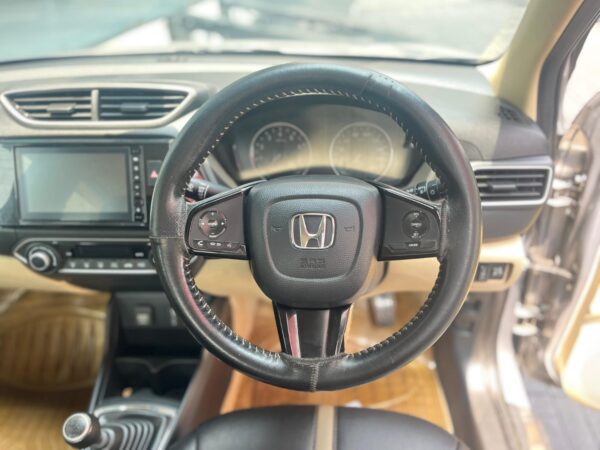 HONDA AMAZE 1.2 VX MT(I-VTEC) - Image 10