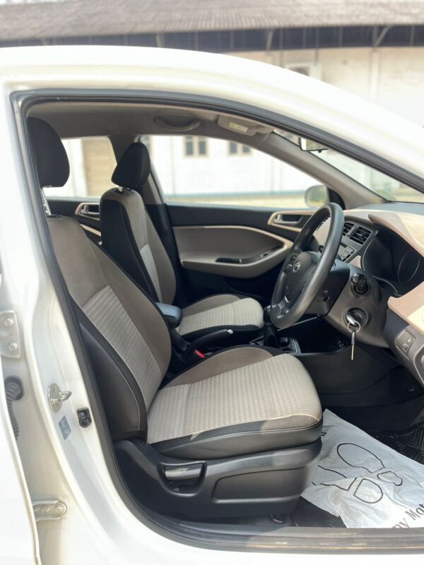 HYUNDAI I20 MAGNA +VTVT - Image 7