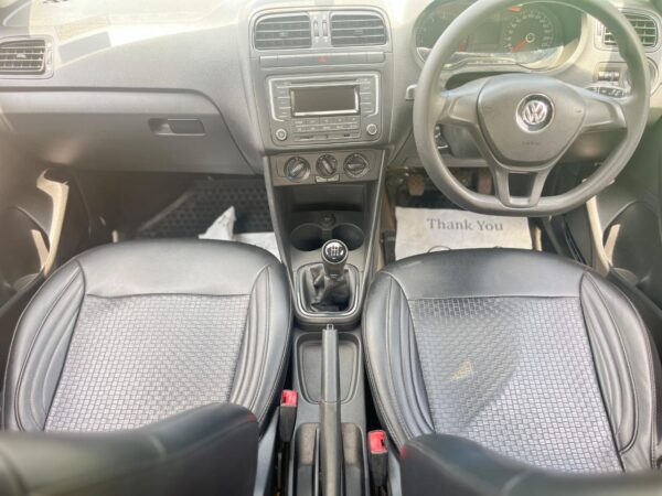 VOLKWAGEN AMEO 1.0L COMFORT LINE - Image 8