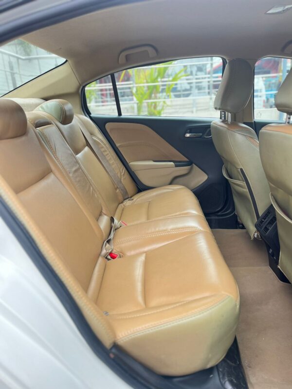 HONDA CITY 1.5 V MT (I-VTEC) - Image 8
