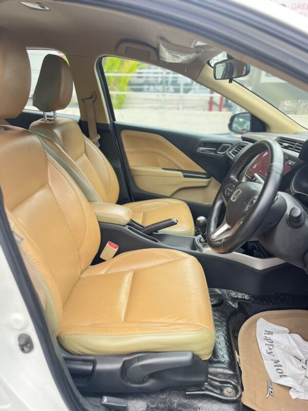HONDA CITY 1.5 V MT (I-VTEC) - Image 7