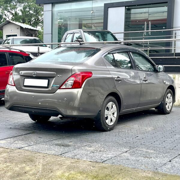 NISSAN SUNNY XL DIESEL - Image 4