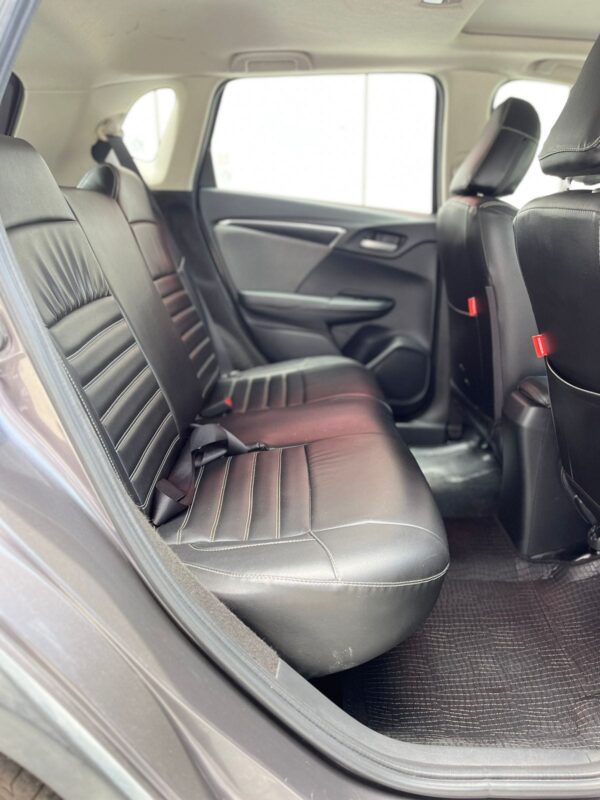 HONDA WR V 1.5 VX MT (I-DTEC) - Image 9