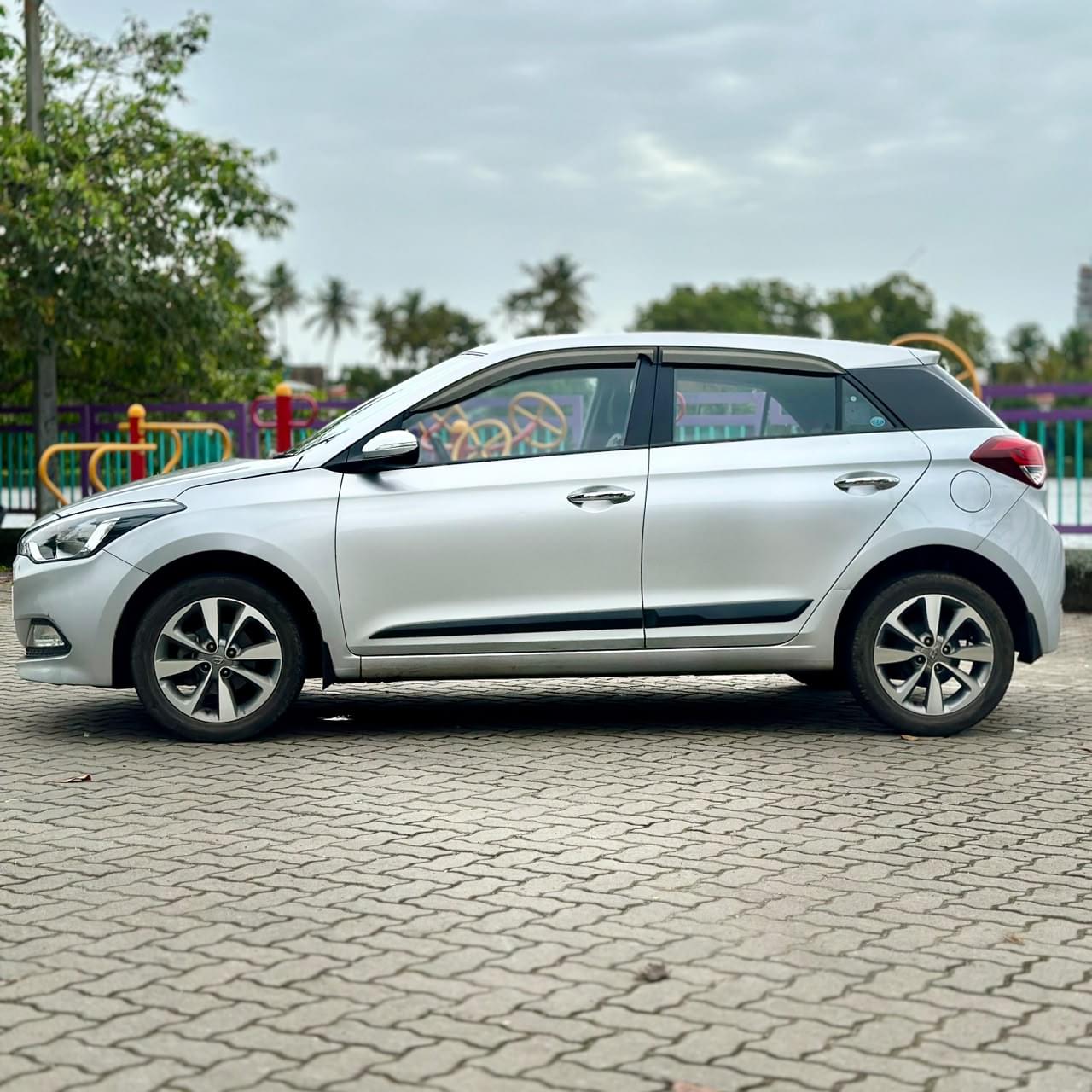 HYUNDAI I20 ASTA - Image 7